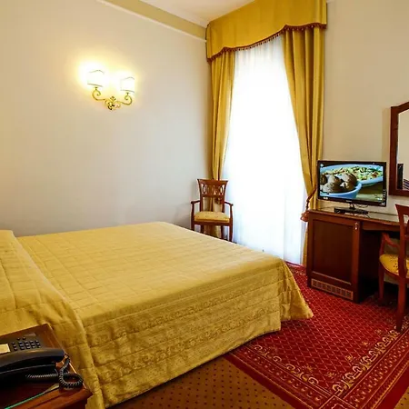 Hotel Villa Fiorita-3